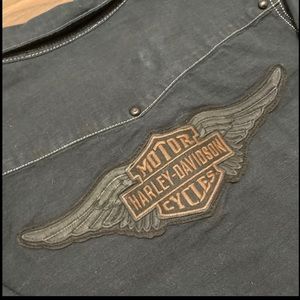 Women’s Harley Davidson shirt